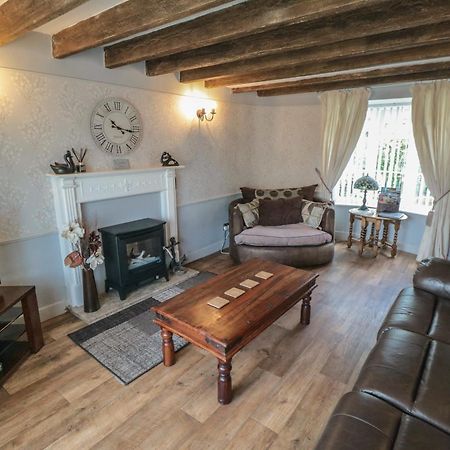 11A High Street Villa Scarborough Bagian luar foto