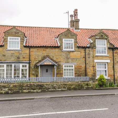 11A High Street Villa Scarborough Bagian luar foto